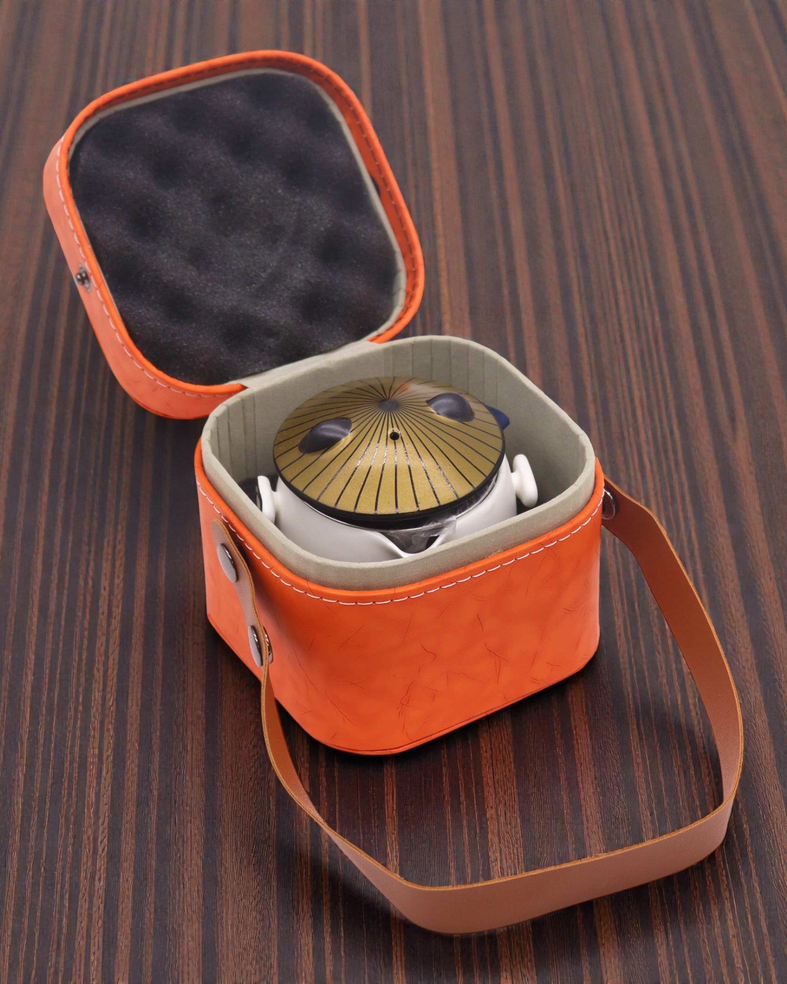 Panda – Matkateesetti kannella ja 2 kupilla