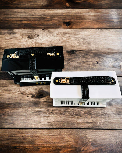 Naisten käsilaukku “Elegancki Fortepian” mustana ja valkoisena