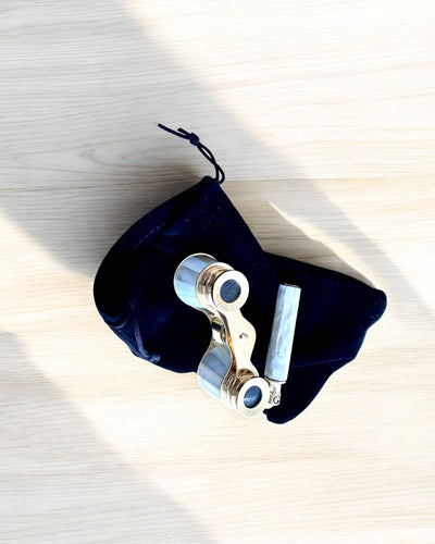 Teatterikiikarit "Elegancja", binokulaarit - mahdollisuus personointiin kaiverruksella lahjaksi