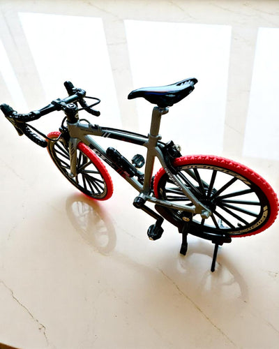 Mini Rower „Speedster” – keräilymalli kaiverrusvaihtoehdolla, 2 vaihtoehtoa valittavana