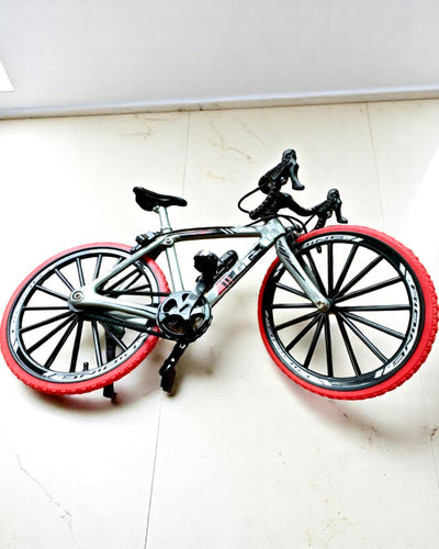 Mini Rower „Speedster” – keräilymalli kaiverrusvaihtoehdolla, 2 vaihtoehtoa valittavana