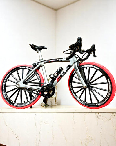 Mini Rower „Speedster” – keräilymalli kaiverrusvaihtoehdolla, 2 vaihtoehtoa valittavana