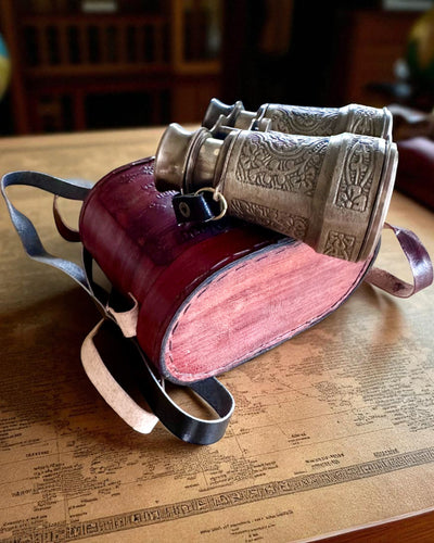 Kiikarit nahkaisella kotelolla Victorian's Eye, 11 cm Messinkiä, Käsin koristeltu, personointi kaiverruksella lahjaksi