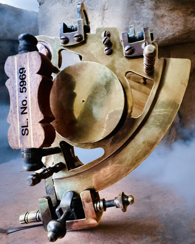 Sekstant Premium kompassilla Antiikki - mahdollisuus personointiin kaiverruksella