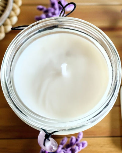 Intentionaalinen soijakynttilä Ametisti – rauha, harmonia ja puhdistuminen, 250 ml, mahdollisuus personointiin lahjaksi