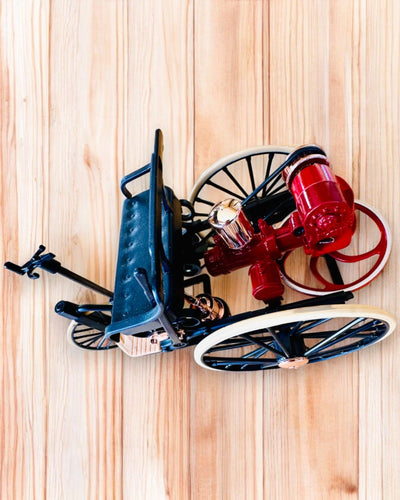 Retro Kolmipyöräinen Benz Patent-Motorwagen - Keräilymalli, personointi kaiverruksella lahjaksi