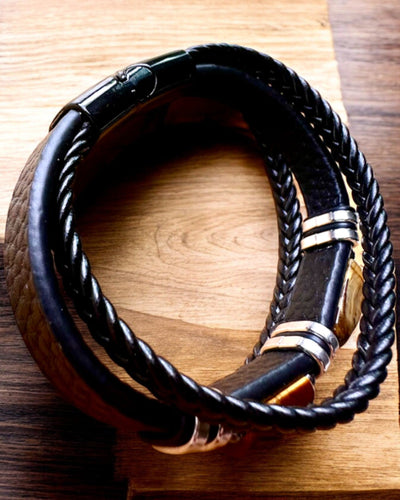 "Tiikerinsilmä"-rannekoru, jossa on mahdollisuus personointiin lahjaksi