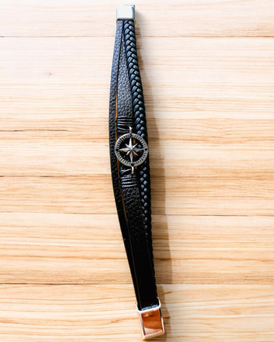 Rannekoru "Compass Adventure" - mahdollisuus personoida kaiverruksella lahjaksi, 2 värivaihtoehtoa valittavana