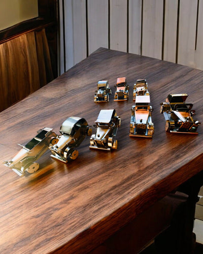 Retro klassinen auto, auto, rautaa - Kokoelma "Vintage Drive", automalli, personointi kaiverruksella lahjaksi