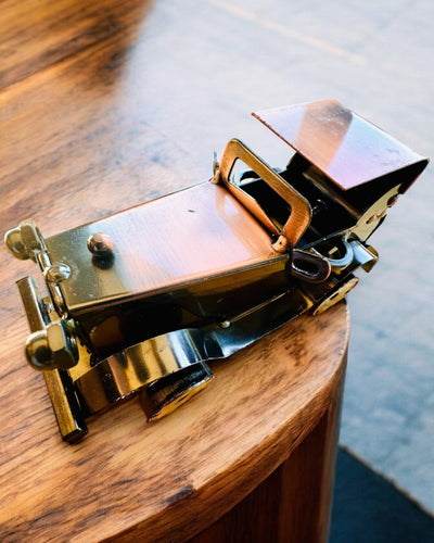 Retro klassinen auto, auto, rautaa - Kokoelma "Vintage Drive", automalli, personointi kaiverruksella lahjaksi