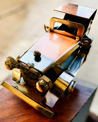 Retro klassinen auto, auto, rautaa - Kokoelma "Vintage Drive", automalli, personointi kaiverruksella lahjaksi