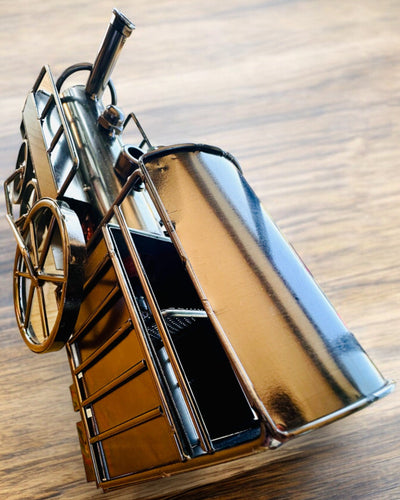 Rautainen veturi "Retro Express" – koriste, malli, käsintehty, kaiverrusmahdollisuus lahjaksi