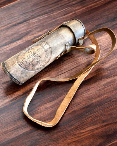 Premium Luneta "Voyager" kaiverretulla kaukoputkella ja luonnon nahkaisella kotelolla, mahdollisuus personoida kaiverruksella lahjaksi