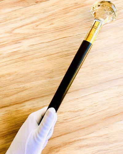 Kävelykeppi "Valkoinen Timantti" - Käsintehty puinen, kaiverrusmahdollisuus