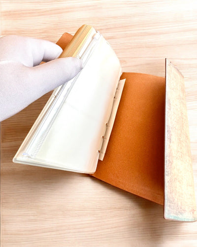 Vintage Memoire -muistikirja personoidulla kaiverruksella - 3 mallia valittavana, muistikirja lahjaksi