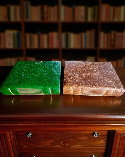 Nahkainen Vintage-muistikirja "Floralis" – käsin painettu, 400 sivua, kaiverrusmahdollisuus, 2 vaihtoehtoa