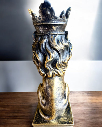 Leijonakuningas – Kompakti 14.5 cm koristefiguuri kaiverrusmahdollisuudella lahjaksi