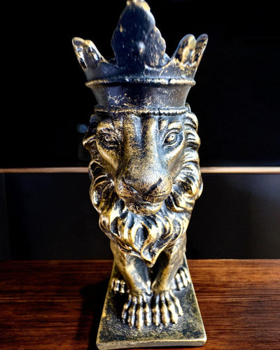 Leijonakuningas – Kompakti 14.5 cm koristefiguuri kaiverrusmahdollisuudella lahjaksi