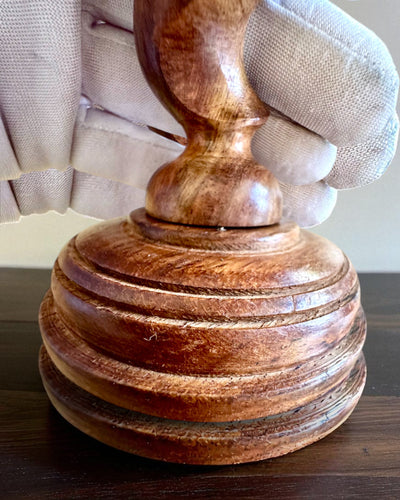 Sarja 3 kynttilänjalkaa "Spiraalivalo" 25 cm korkeus, mahdollisuus personointiin kaiverruksella lahjaksi