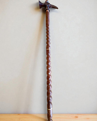 Kävelykeppi - WIKING taistelunuijan muotoisella päällä, mahdollisuus personointiin kaiverruksella lahjaksi