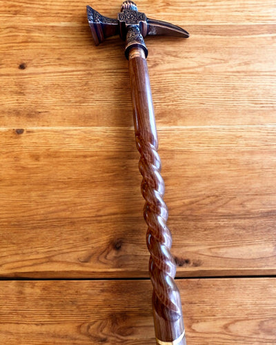 Kävelykeppi - WIKING taistelunuijan muotoisella päällä, mahdollisuus personointiin kaiverruksella lahjaksi