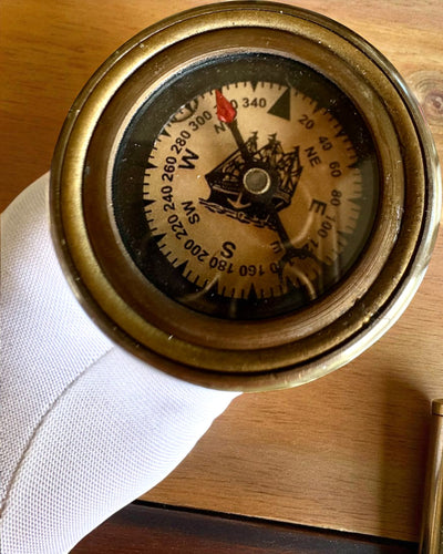 Navigator-keppi 2.0 kompassilla ja piilotetulla kaukoputkella, mahdollisuus personointiin kaiverruksella lahjaksi