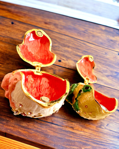 Tyylikäs "Żabi Skarb" -korurasia lahjaksi, personointi ja kaiverrusmahdollisuus