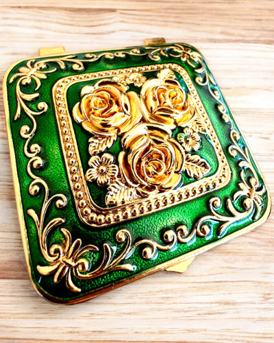 "Royal Elegance" -korurasia kaiverrusmahdollisuudella lahjaksi