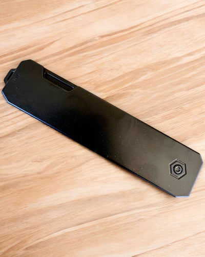 Comblok - Taitettava monitoimikampa, mahdollisuus personointiin kaiverruksella lahjaksi