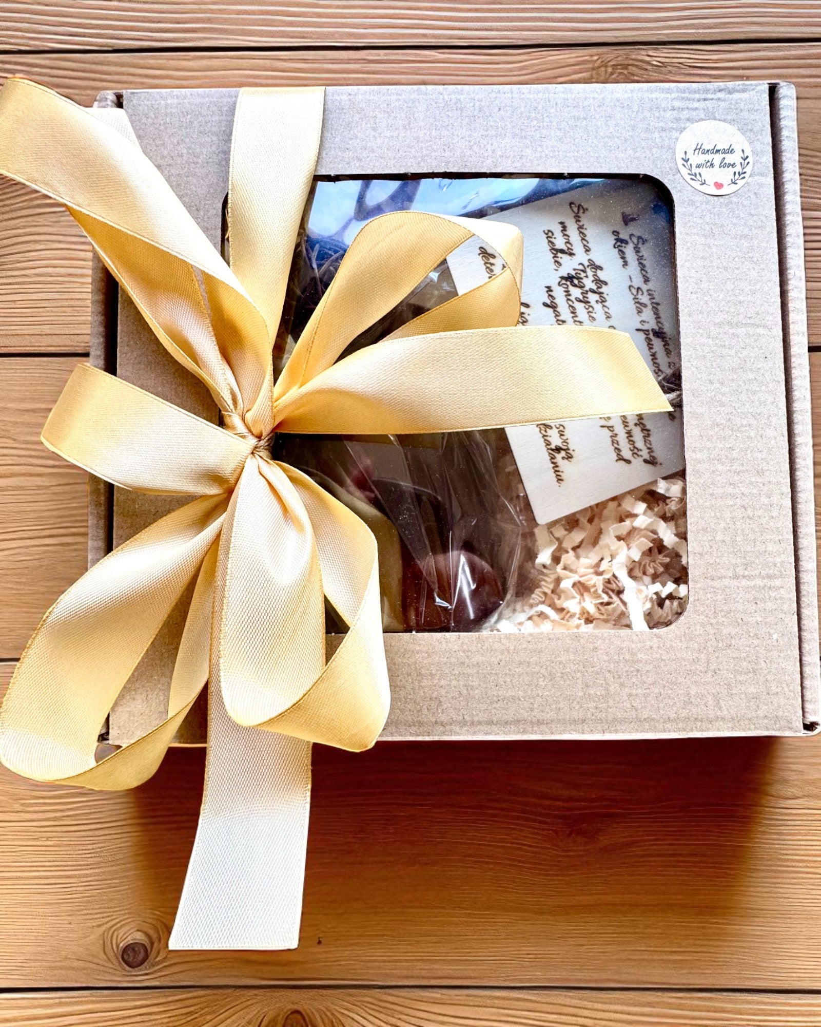 Intentionaalikynttilä Tiikerin Voima – Itsevarmuus ja hyvinvointi, 250 ml, mahdollisuus kannen personointiin lahjaksi