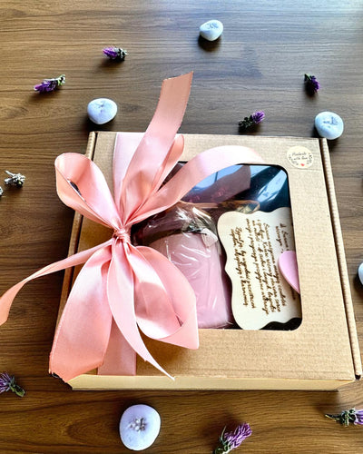 Intentionaalinen soijakynttilä Ruusukvartsi – rakkaus, harmonia ja sydämen rauha, 250 ml, mahdollisuus personointiin lahjaksi