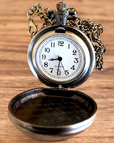 Taskukello Unicorn Elegance ketjulla, yksisarvisen teema, ilmainen kaiverrus tilauksesta