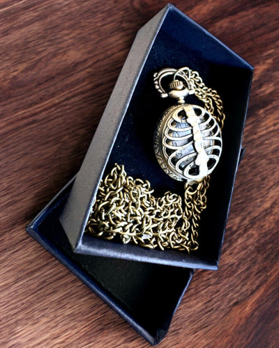 Taskukello "Rybia Łuska" kaiverrusmahdollisuudella lahjaksi