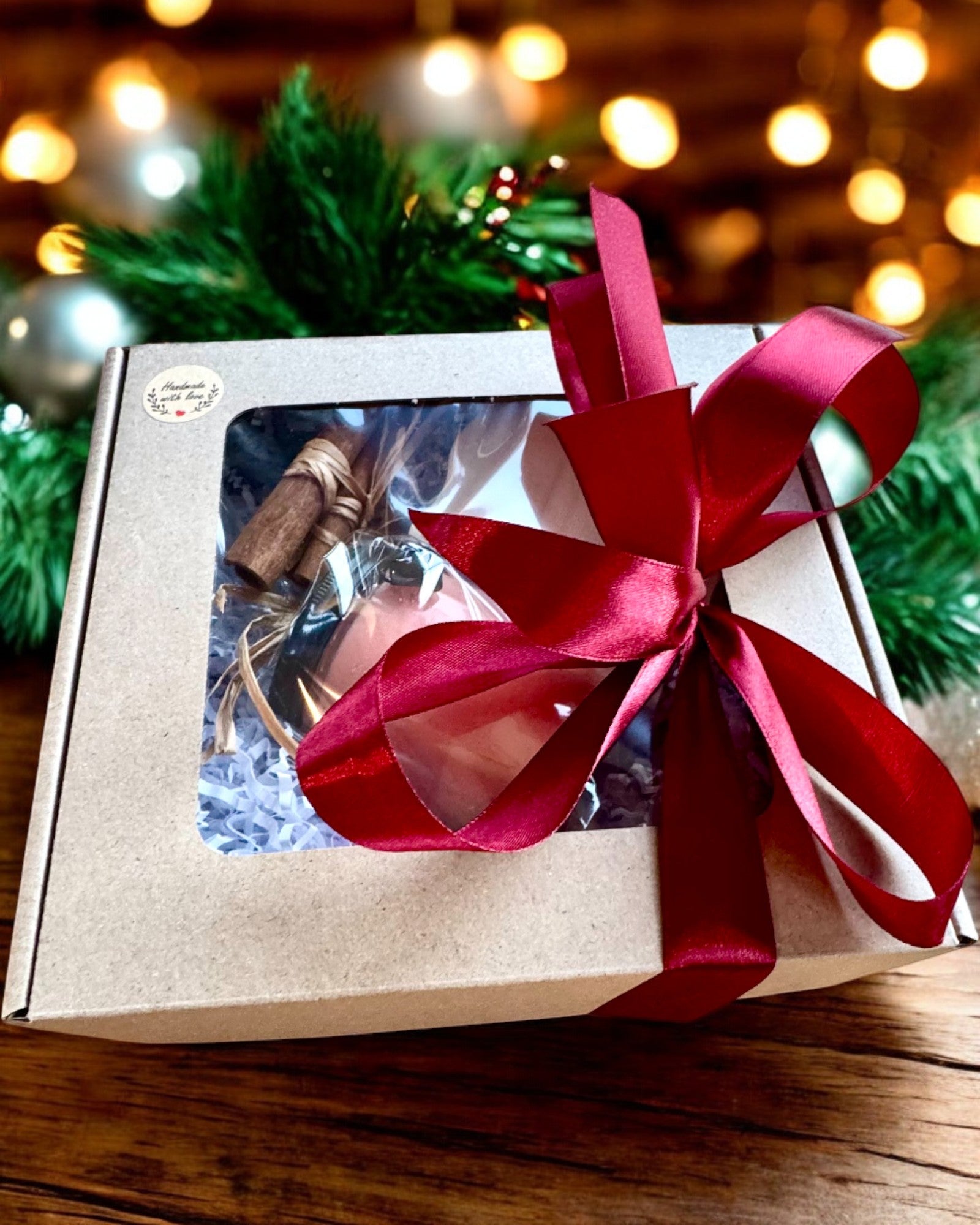 Intentionaalinen soijakynttilä 250 ml luonnonkivellä – valitse oma energiasi: sitriini tai granaatti, personointi kaiverruksella lahjaksi