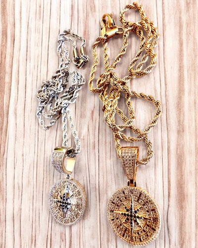 Glamour-tyylinen kompassiriipuskaulakoru zirkoneilla naisille ja miehille - 2 vaihtoehtoa valittavana, personointi kaiverruksella lahjaksi