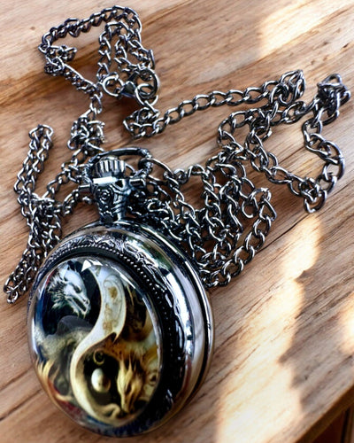 Taskukello "Smoczy Okrąg 2" – tyylikäs lisävaruste ripauksella taikuutta - personointi kaiverruksella lahjaksi