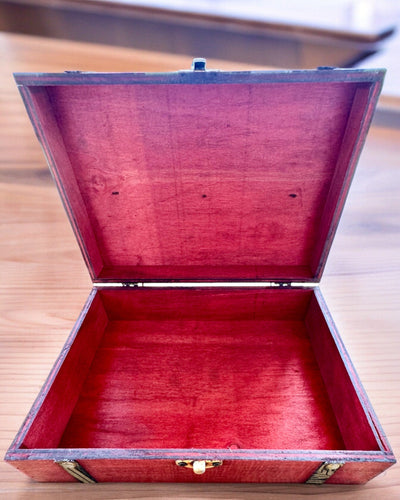 Antiikkinen puinen rasia kaiverrusmahdollisuudella, 23 cm x 16 cm x 7,5 cm