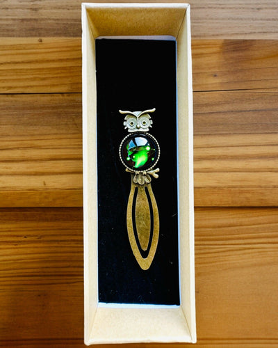 Kirjanmerkki "Sowa z Konstelacjami" - 12 vaihtoehtoa valittavana, personointi kaiverruksella