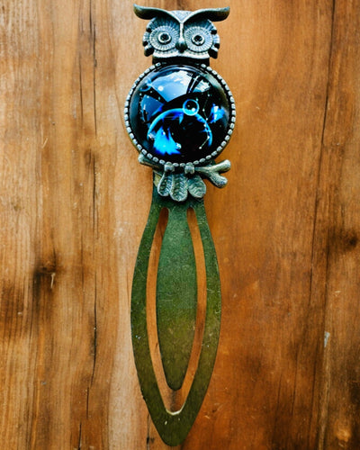 Kirjanmerkki "Sowa z Konstelacjami" - 12 vaihtoehtoa valittavana, personointi kaiverruksella