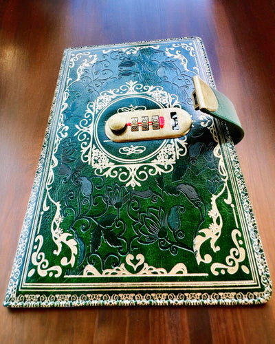 Eksklusiivinen Nahkainen Muistikirja "Sekretnik" A5 Salalukolla - personointi kaiverruksella