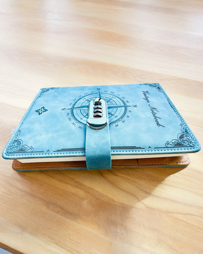 Salainen A5 Vintage -muistikirja koodilukolla - Valitse Tyylisi, personointi kaiverruksella lahjaksi