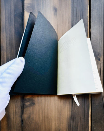 Taiteellinen muistikirja, naamiointimuistikirja - A5, personointi kaiverruksella lahjaksi