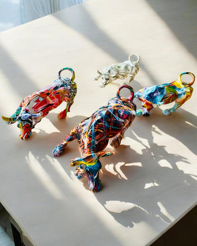 Koristeellinen härkäveistos "BullArt" – Uniikki taideteos kaiverrusmahdollisuudella - 4 värivaihtoehtoa, personoitavaksi lahjaksi