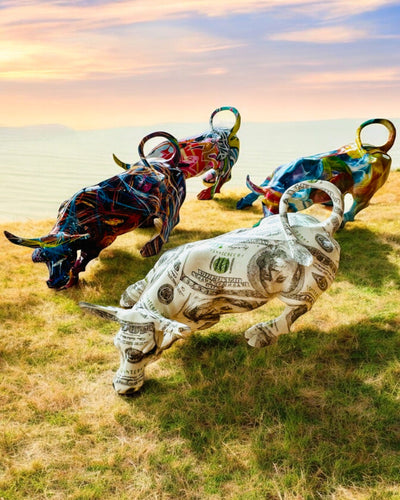 Koristeellinen härkäveistos "BullArt" – Uniikki taideteos kaiverrusmahdollisuudella - 4 värivaihtoehtoa, personoitavaksi lahjaksi