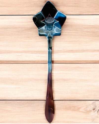 Tyylikäs lusikka "Kukkainen Eleganssi" – Personoitu lahjaksi, kaiverrus, 7 vaihtoehtoa valittavana