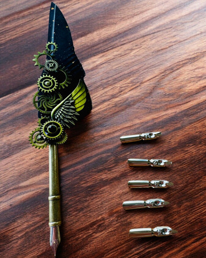 Kalligrafiakynä "Steampunk-tyylinen Eleganssi" Kalkkunan Sulalla - Käsintehty, 5 vaihtoehtoa valittavana, personointi kaiverruksella lahjaksi