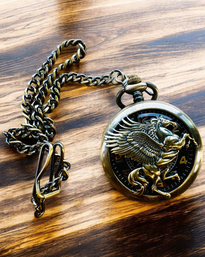 Taskukello "Equus Tempus" - Väri: Kupari, Hevosen teema, mahdollisuus personointiin kaiverruksella