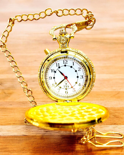 Taskukello "Motocykli Elegancik 2" – Kaiverrus lahjaksi, 3 värivaihtoehtoa