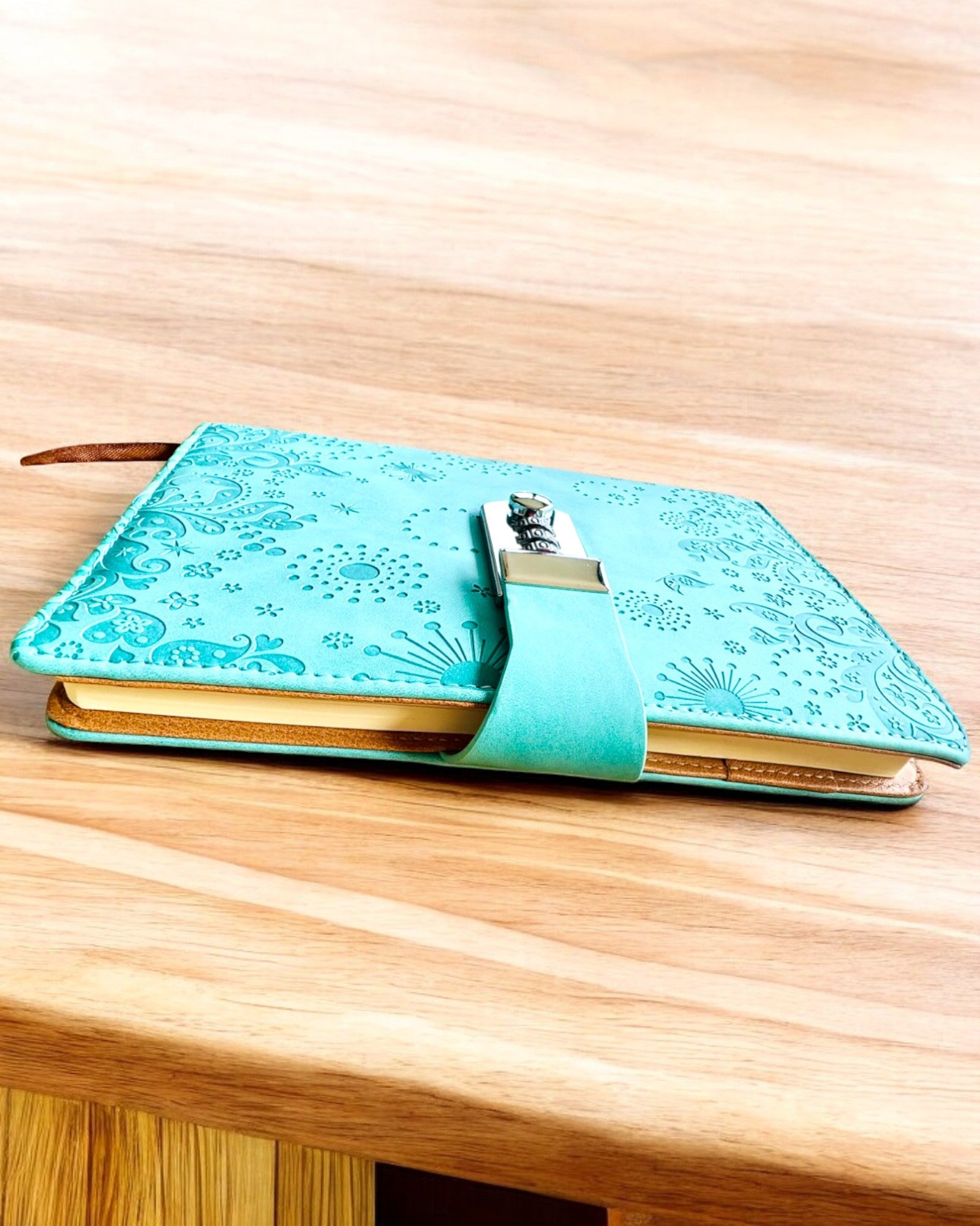 Eksklusiivinen Muistikirja, PU-nahka, A5 Salasanalukolla - "Secret Journal", personointi kaiverruksella