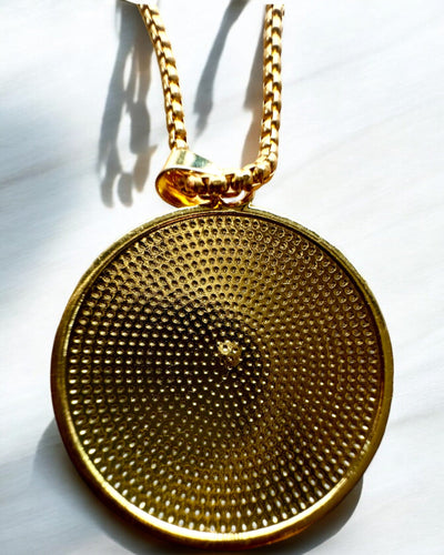 Amuletti Mocy "Oko Ra", mahdollisuus personoida kaiverruksella lahjaksi